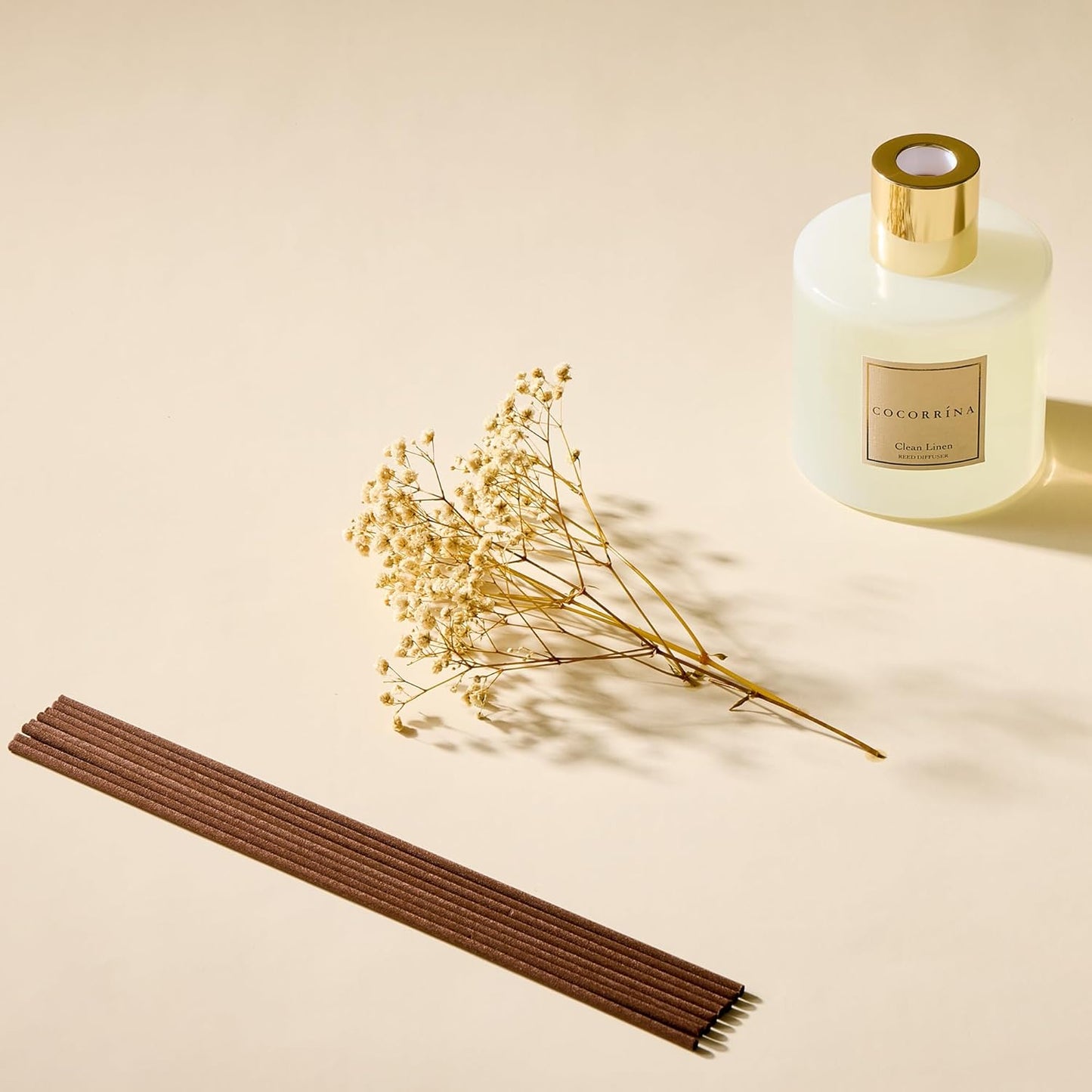 Cocorrína Reed Diffuser Set, Clean Linen 6.7 fl oz Scented Diffuser with Sticks Home Fragrance Reed Diffuser for Bathroom Shelf Decor