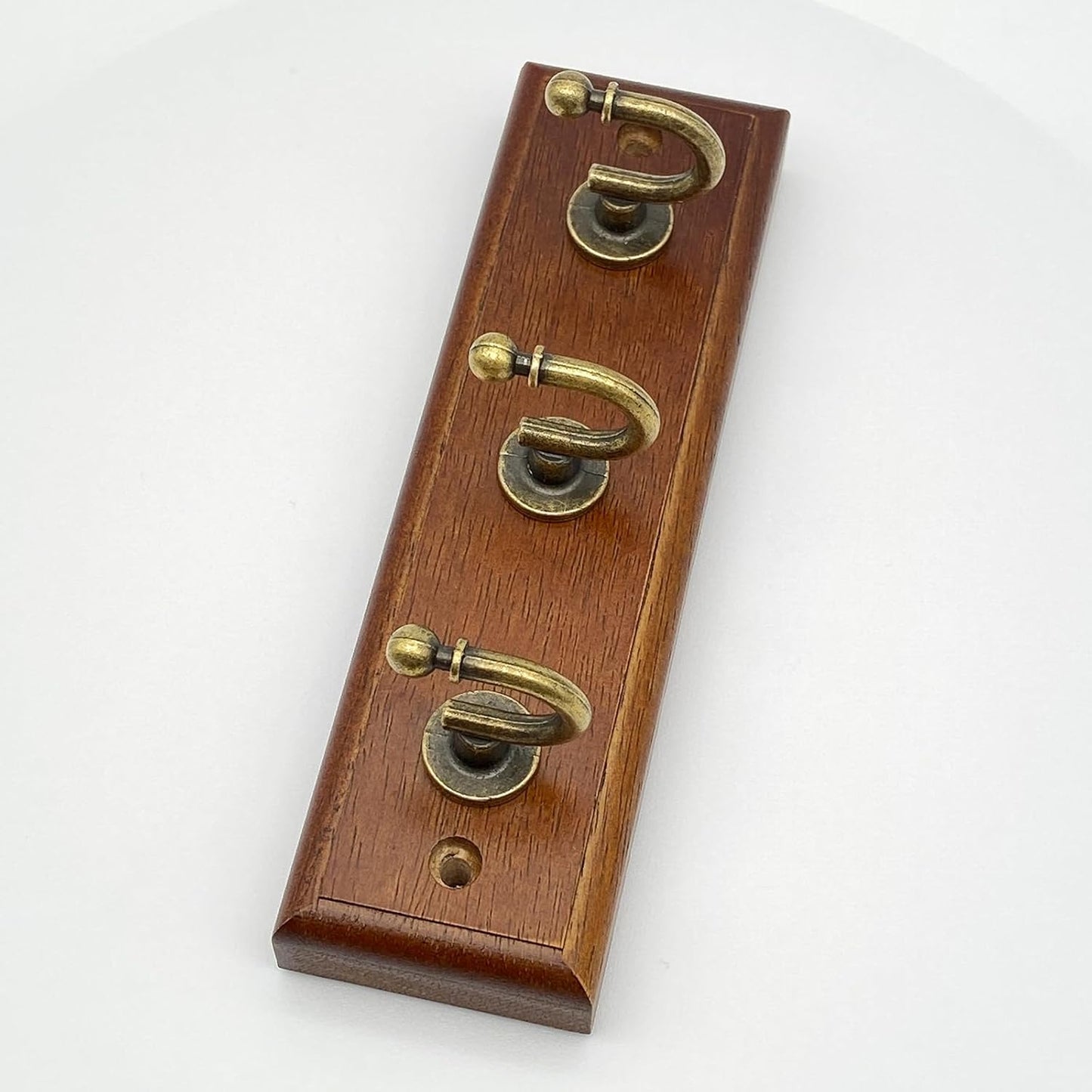 6.7" Wooden Key Holder for Wall, Decorative Key Rack with 3 Hooks (1 Pack Brown)