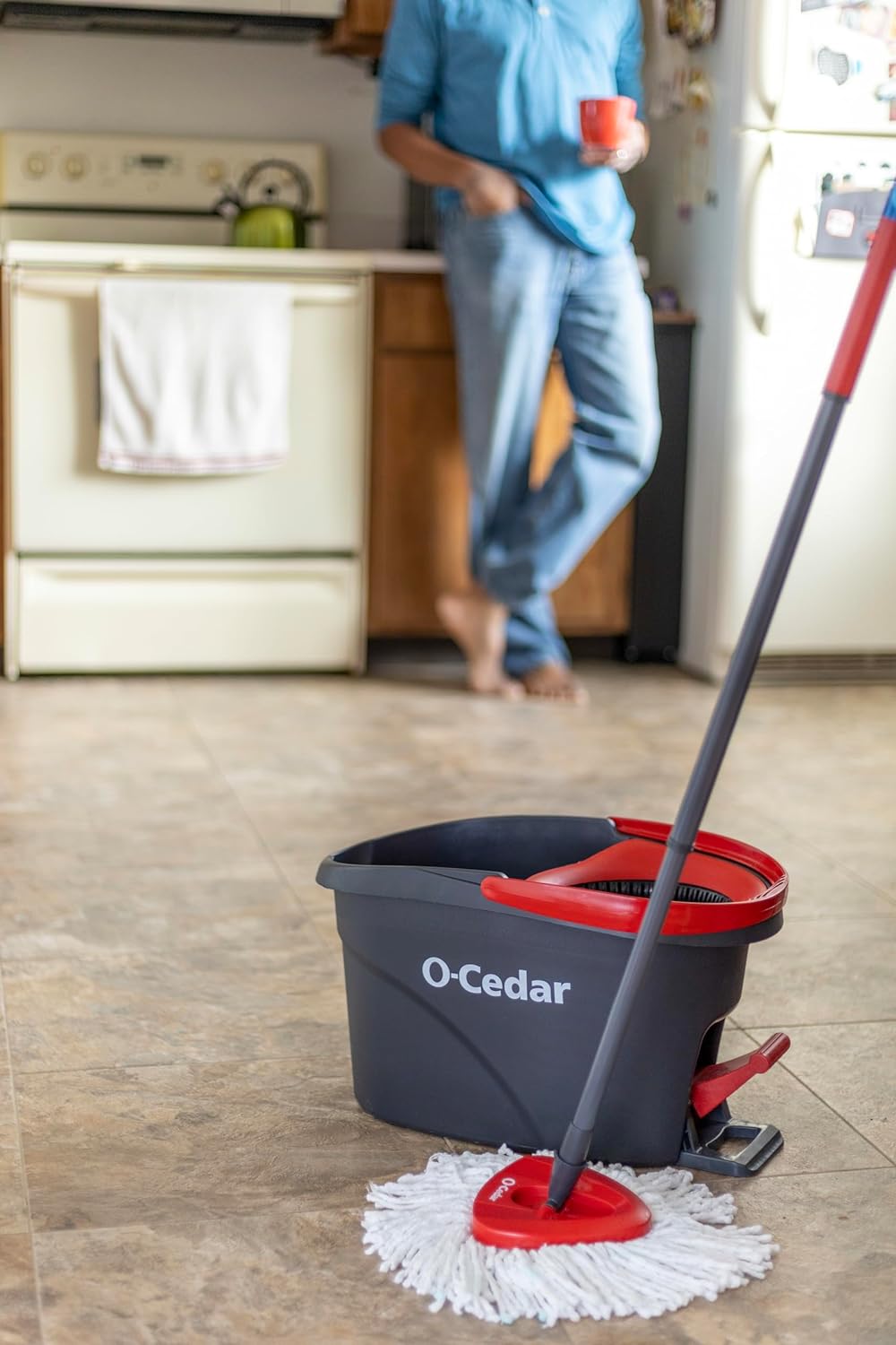 O-Cedar Easywring Microfiber Spin Mop & Bucket Floor Cleaning System + 3 Extra Refills (4 Refills Included)