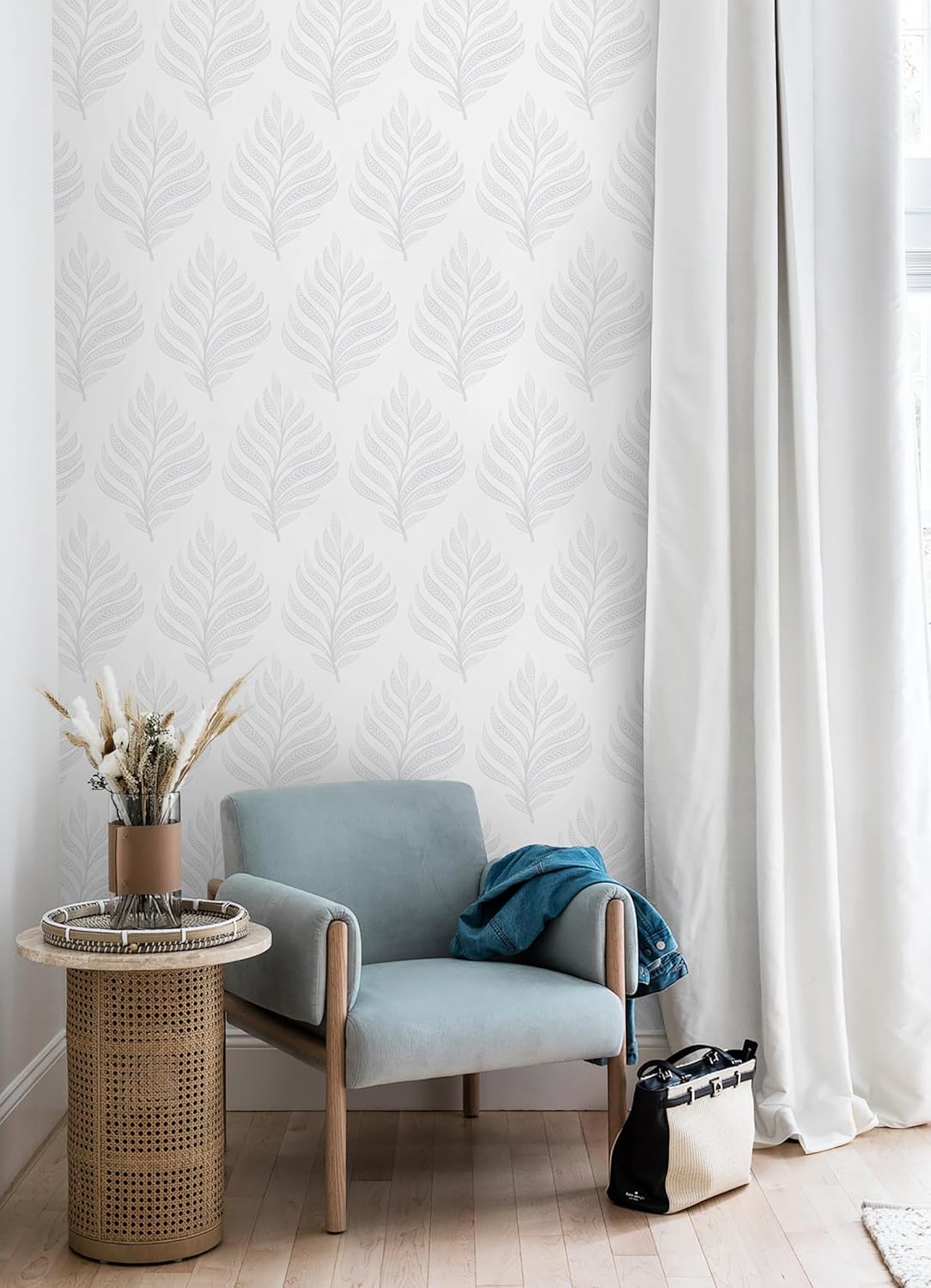 GloryTik Floral Peel and Stick Wallpaper, Removable Blue Floral Contact Paper, Self Adhesive Renter Friendly Wallpaper for Bedroom Living Room Bathroom (17.3" x 78.7")