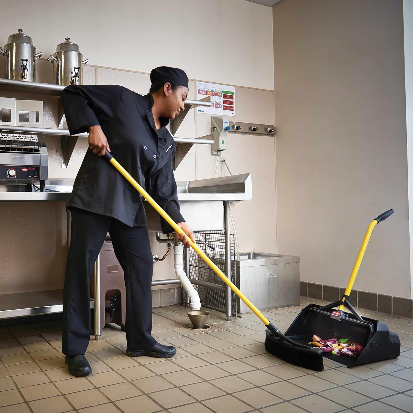 Rubbermaid Commercial Products Maximizer 36" Push to Center Push Broom Polypropylene Fill Black Angled Sides Medium Bristles for Indoor/Outdoor Multi-Surface Use