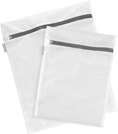 iDesign Mesh Laundry Bags with Built in Zipper for Cleaning Delicates– Set of 2, 1 Medium and 1 Large Bag, White
