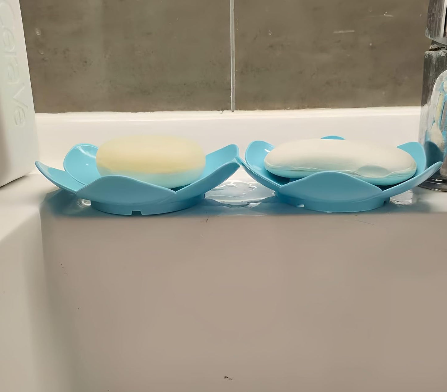Soap Dish Holder for Shower Bar Double Layer Cute Lotus Shape Adhesive Tray Sink Wall Mounted Shampoo NO-Drilling Self Draining Hanging Saver Rack Plastic Bathroom Bathtub Kitchen，Pink
