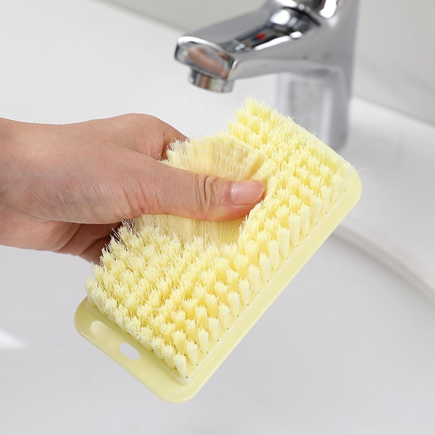 Soft Bristles Laundry Brush Anti-Stain Soft Brush for Cleaning Shoes Comfortable Grip for Scrubbing Clothes Multifunctional PP for Utensils