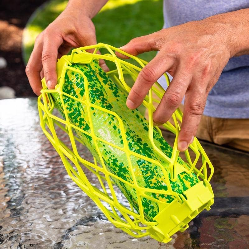 Rescue! Wasp TrapStik — Traps Wasps, Mud Daubers & Carpenter Bees - 6 Traps