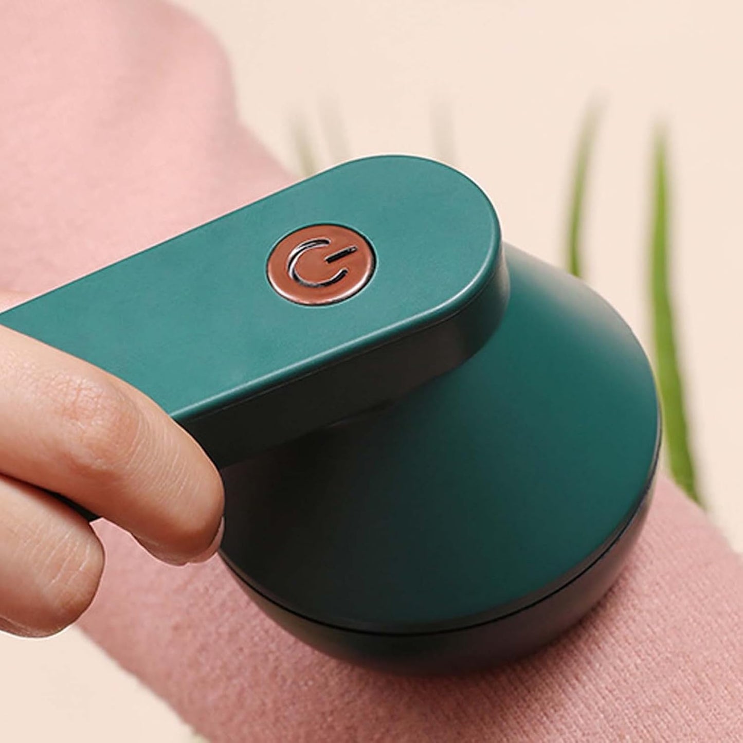Lint Shaver, Clothes Shaver USB Rechargeable Electric Lint Remover Fabric Pill Remover for Clothing Furniture Green