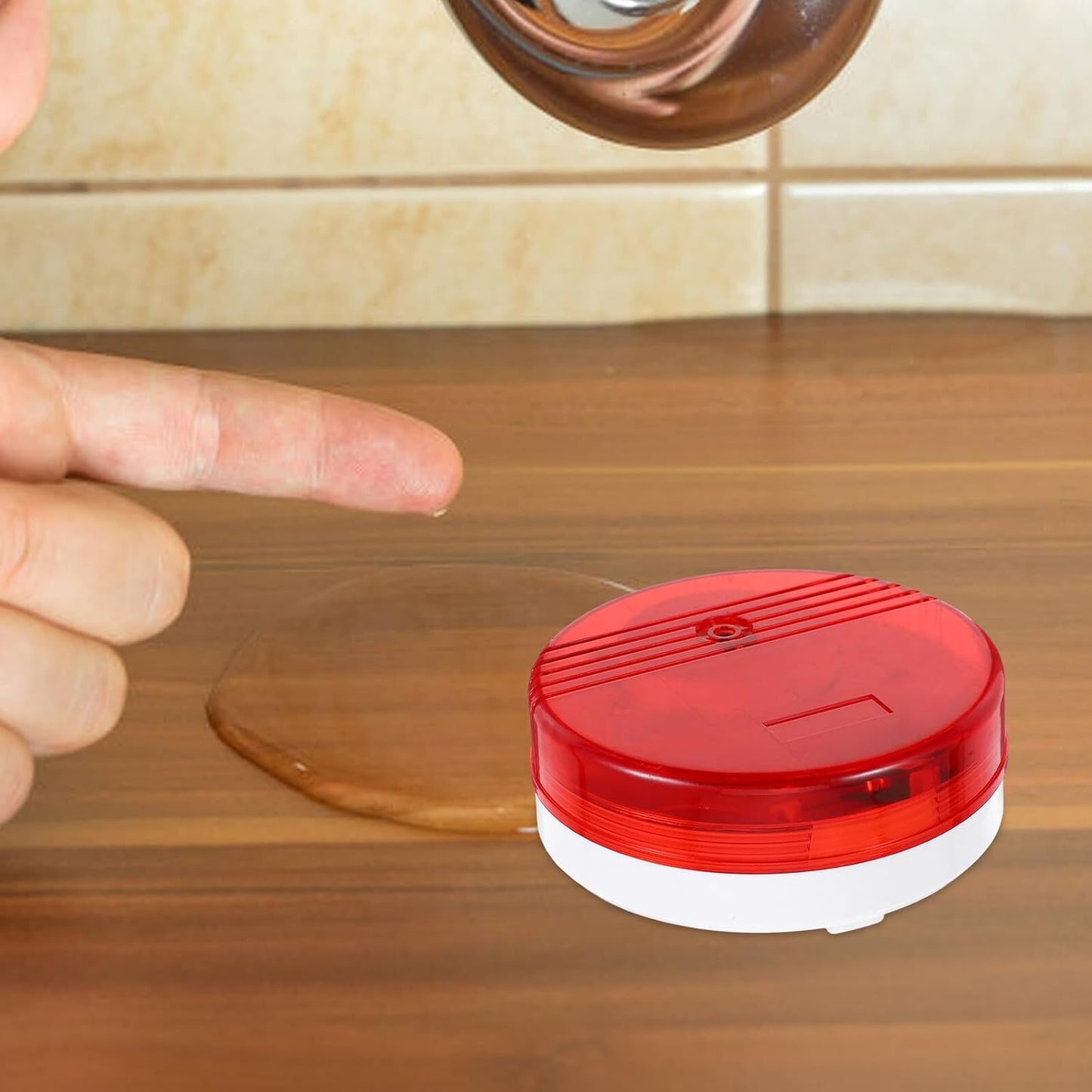 Luxshiny Water Leak Detector Sensor with Dual Audible and Visual Alarm Instant Water Level Alert for Basement Bathroom Under Sink Easy Placement Flood Monitor for Home Leak Prevention