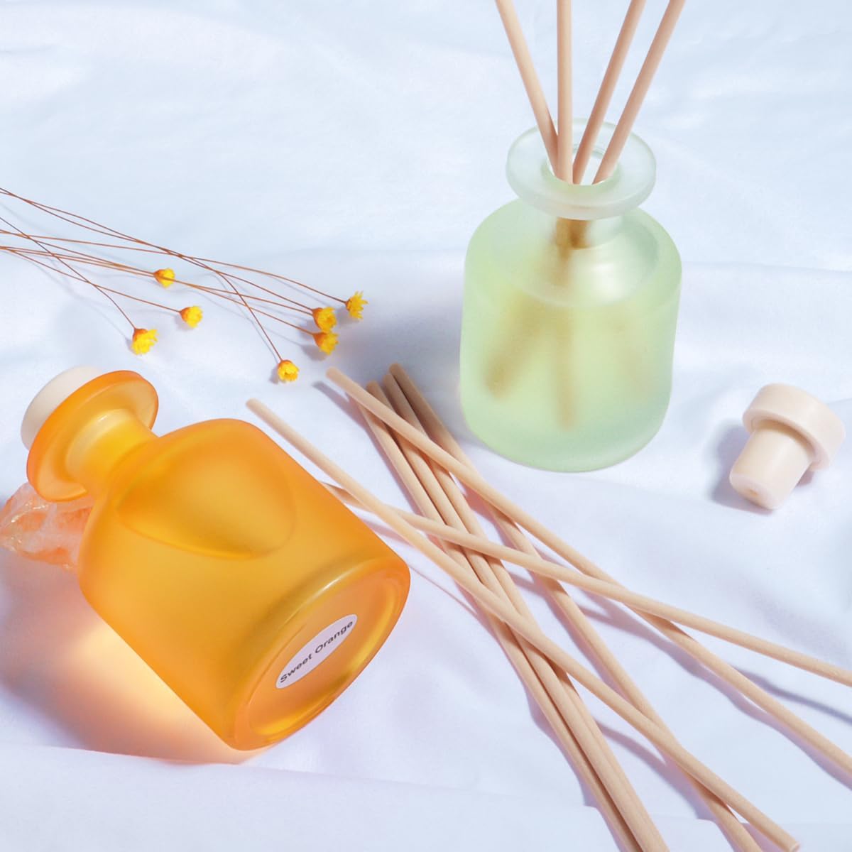 Reed Diffuser for Home, Clean Linen Scent 3.38oz (100ml)*1 Pack Essential Oil Reed Diffuser Set with 8 Sticks, Long Lasting Air Freshener for Bathroom Bedroom Living Room, Home Decor & Gifts