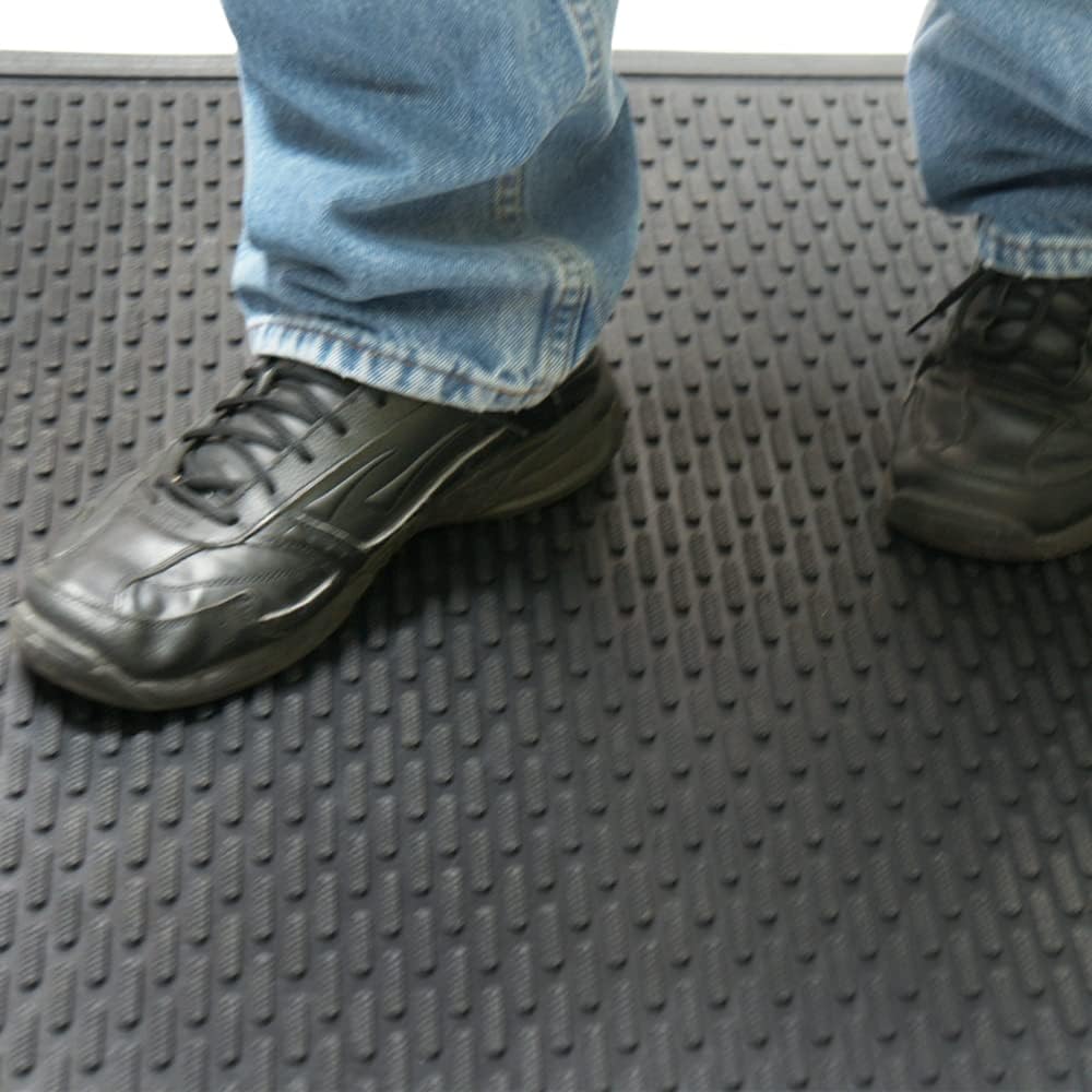 Rubber-Cal "Dura-Scraper Linear" Commercial Rubber Entrance Door Mat - 3/8 in x 3 ft x 5 ft - Black