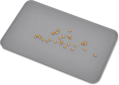 Amazon Basics Waterproof Non-Slip Silicone Pet Feeding Mat with Raised Edges for Food and Water Bowls, Easy to Clean Pet Placemat to Protect Floors, 18.5" x 11.5", Black