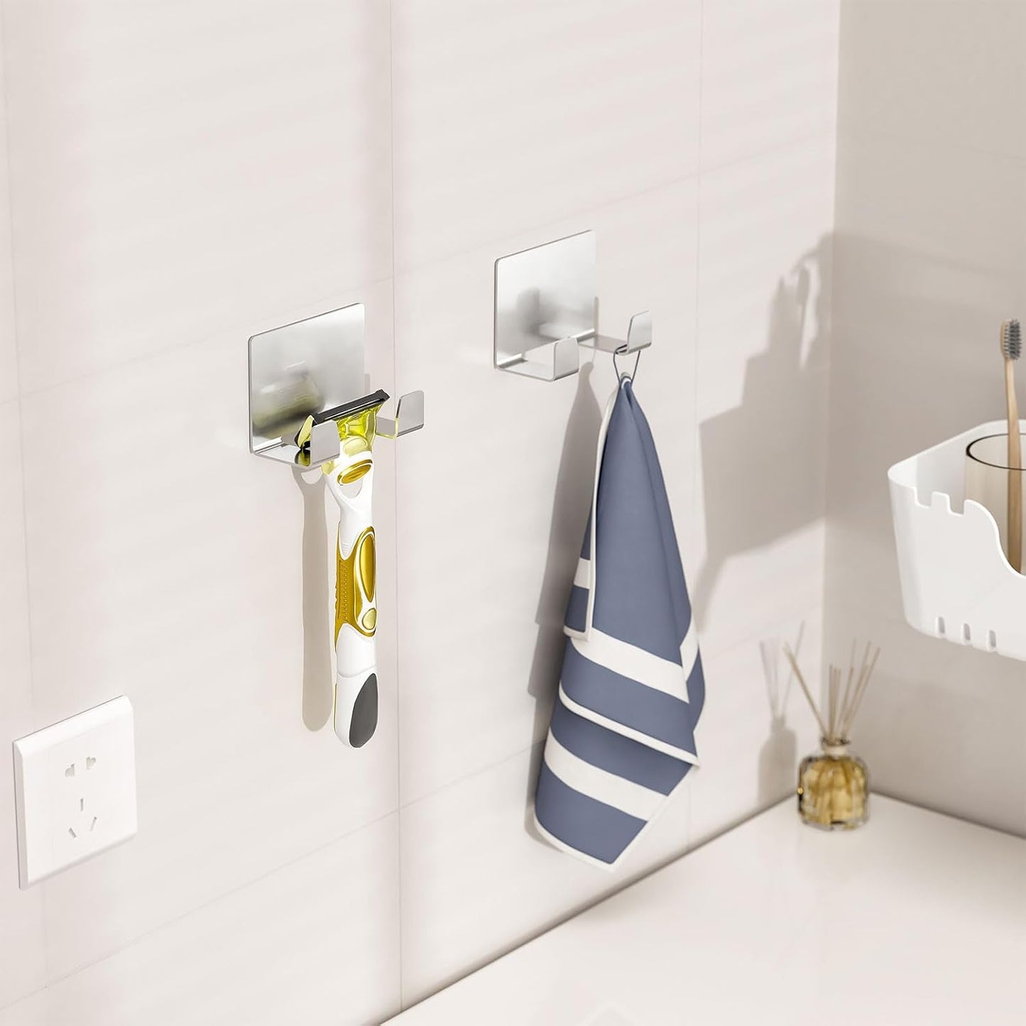Razor Shower Holder, 2 Pack, Wall Hooks with Loofah and Razor Hooks