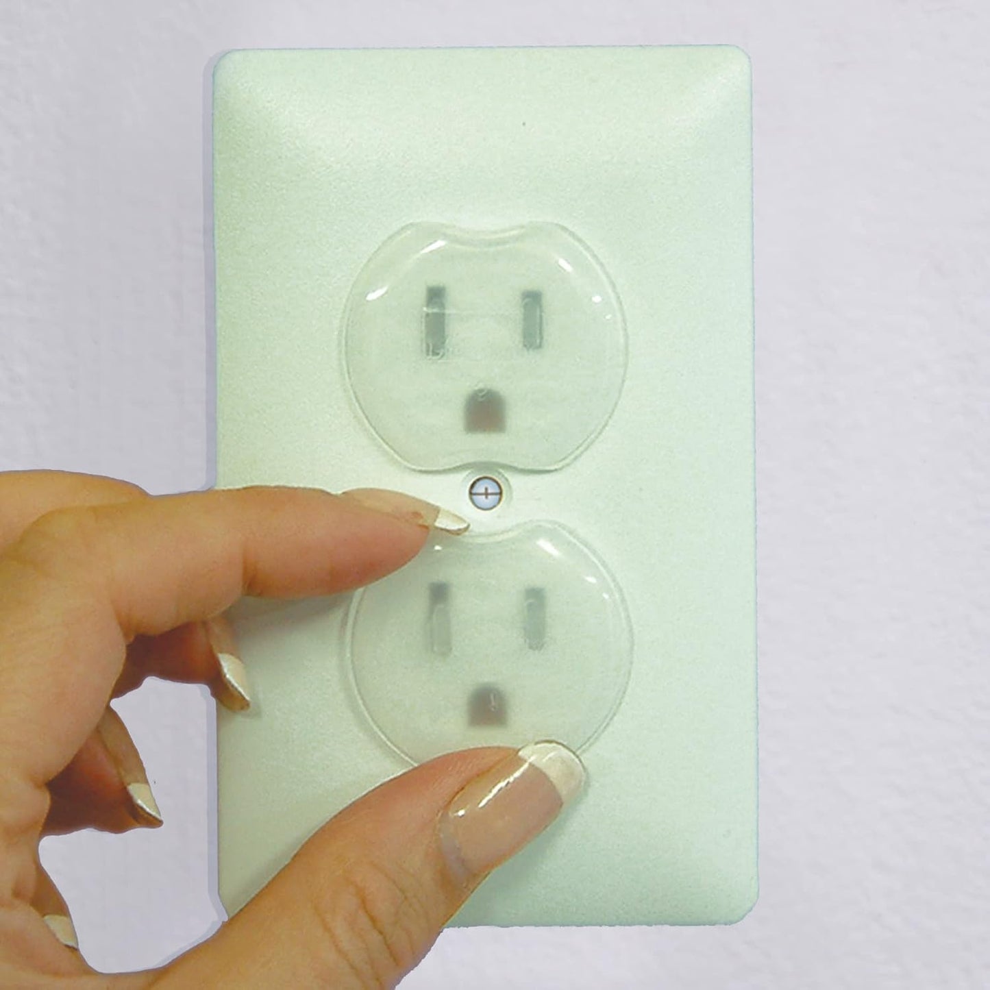 Dreambaby Plastic Baby Safety Outlet Plug Covers - 24 Pack - Outlet Covers Baby Proofing