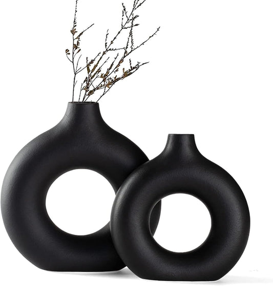 White Ceramic Donut Vase Set of 2, Hollow Matte Pampas Flower Vases for Boho Home Wedding Party Room Dinner Table Shelf Decor.（White）