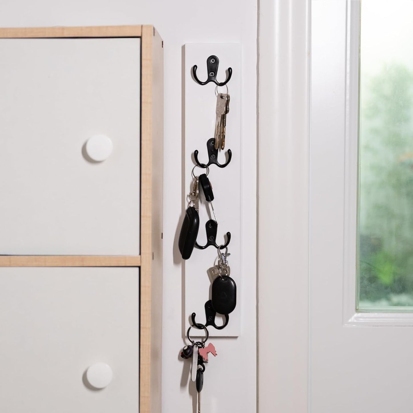 Yohsnor Vertical Key Holder for Wall - Mounted Wooden Key Rack Organizer with Hooks for Home Entryway, Laundry Room & Garage - Perfect Space-Saving Storage Solution for Keys, Wallets & Pet Leashes