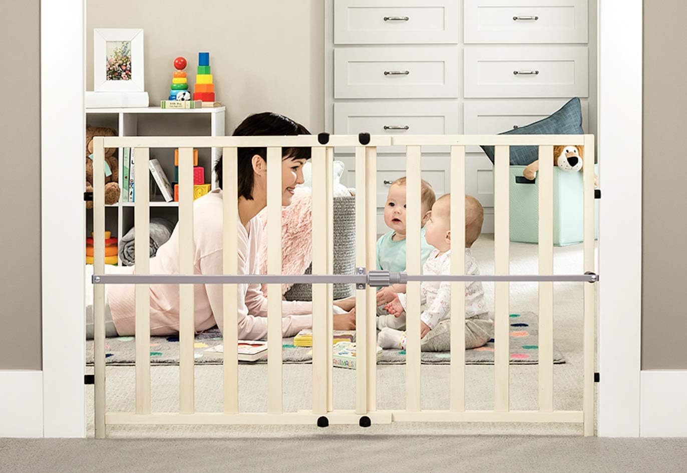 Regalo Safety 28"-42" Extra Wide Expandable Baby Gate for Doorways & Bottom of Stairs, Pressure Mounted Safety Gate for Babies, Toddlers & Pets, Tested & Safe for 30 Years, American Designed and Owned