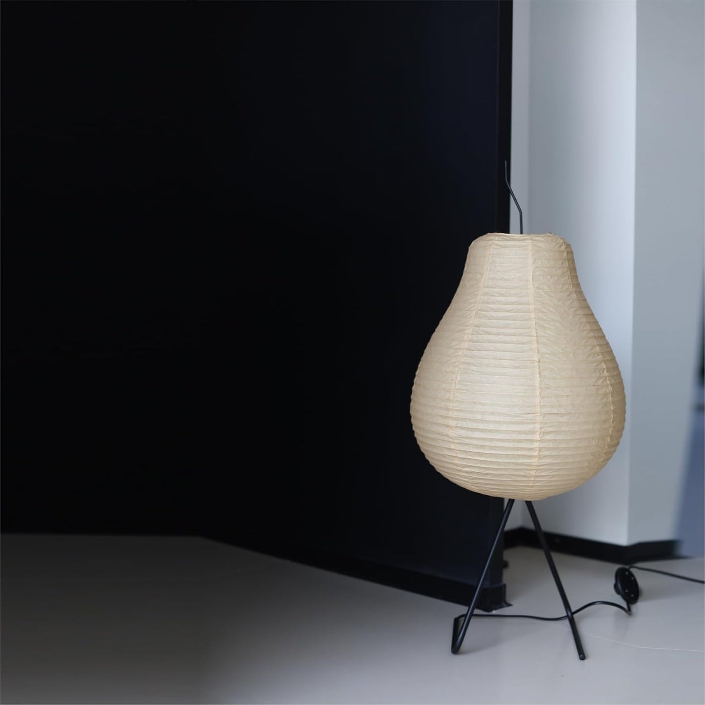 Japanese Pear-Shaped Floor Lamp – Noguchi-Inspired Rice Paper Lantern, Zen-Inspired Modern Design for Living Room, Bedroom, or Office