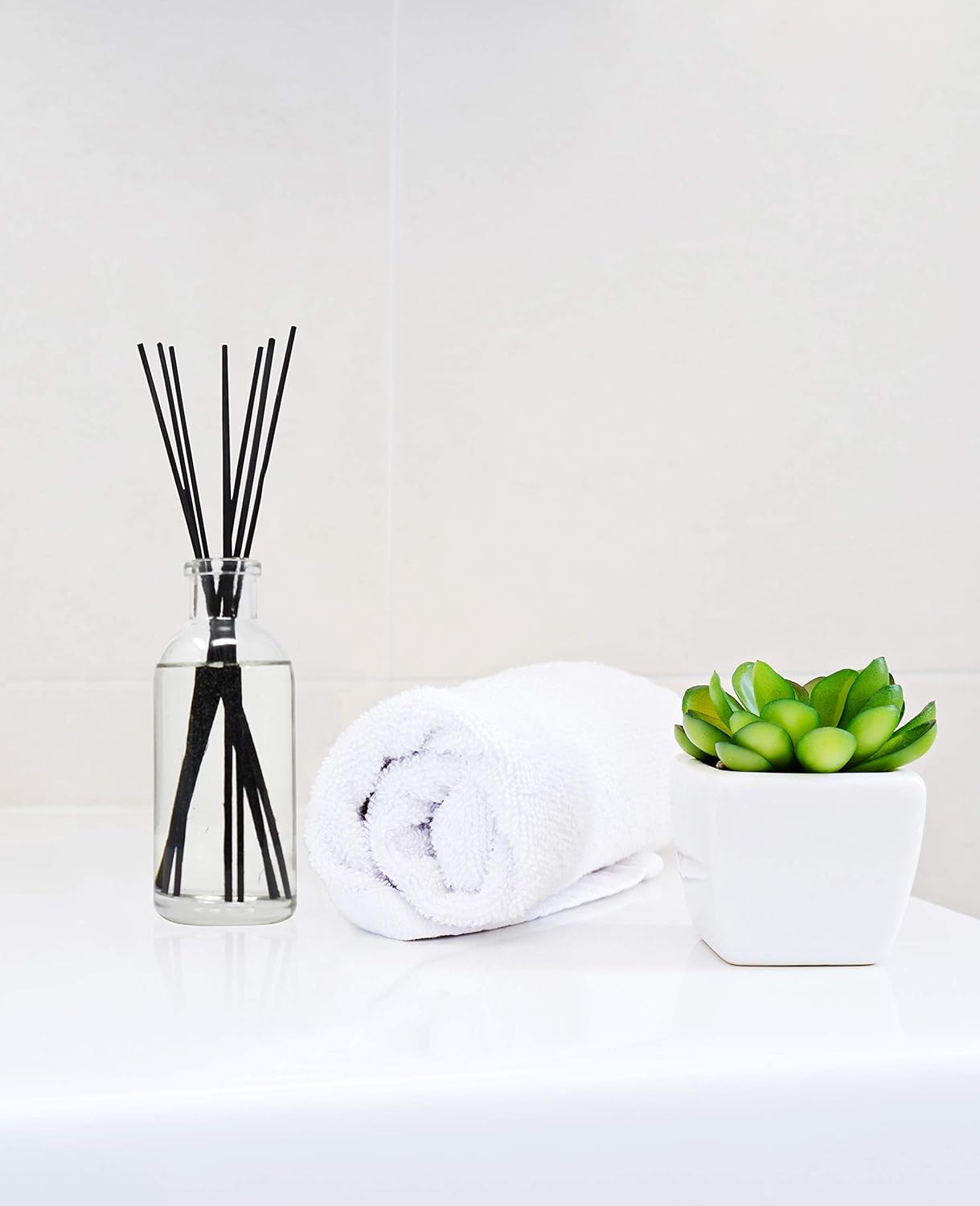 Urban Naturals Smoked Vanilla Reed Diffuser Set with Vanilla Bean, Sandalwood & Leather | Made in the USA - Colors B