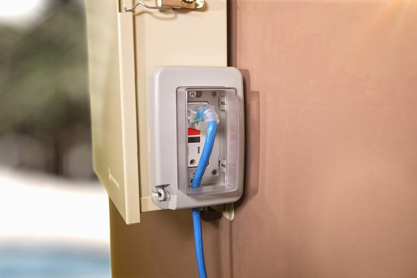 Intermatic WP6000W Low-Profile In-Use Weatherproof Cover, White - Durable Outdoor Outlet Protection | Expandable Design | Easy Installation