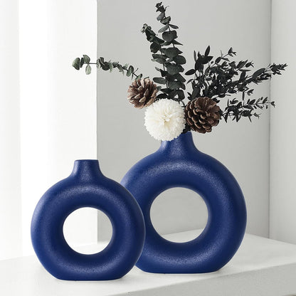 White Ceramic Donut Vase Set of 2, Hollow Matte Pampas Flower Vases for Boho Home Wedding Party Room Dinner Table Shelf Decor.（White）
