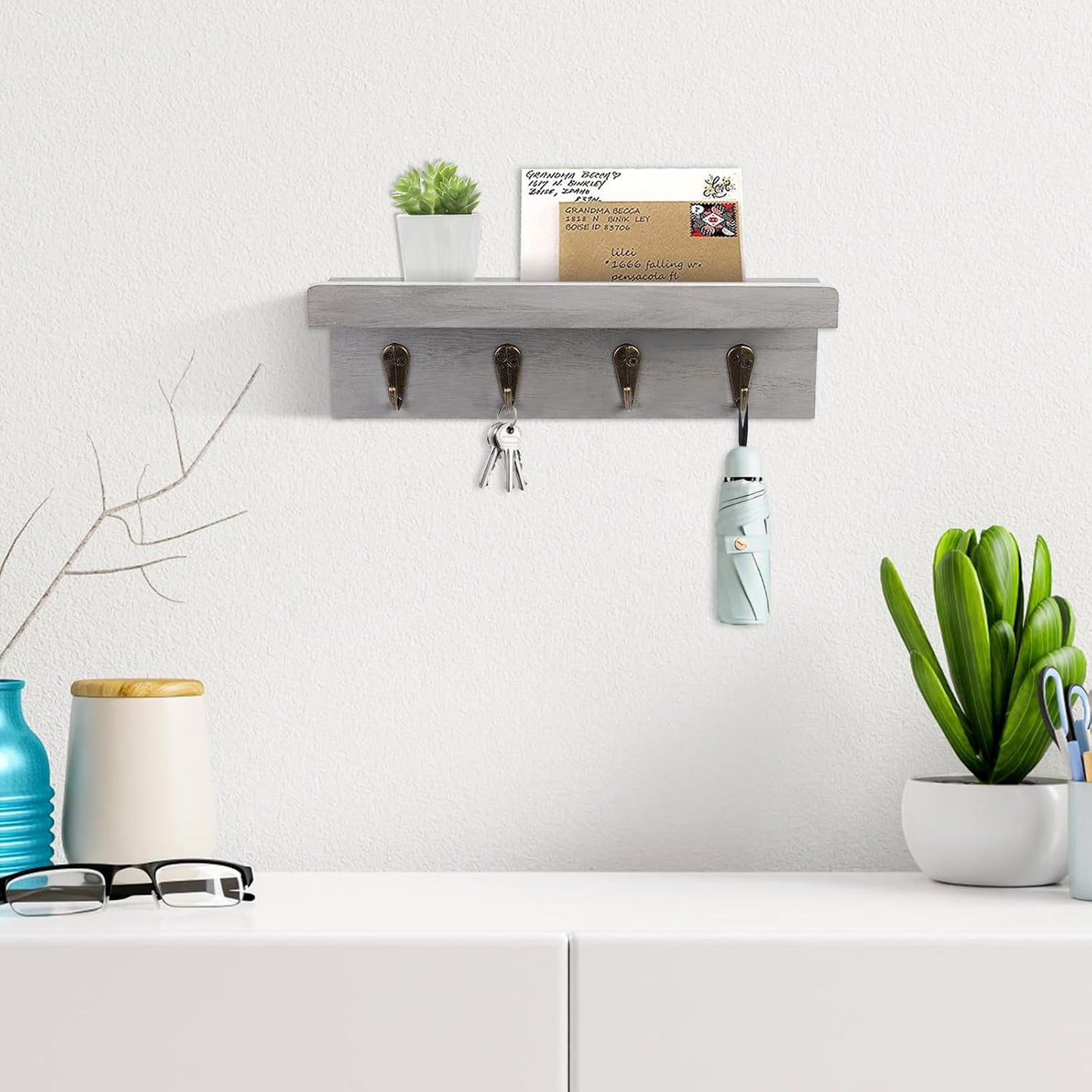 HRONRAD Rustic Key Holder for Wall, Farmhouse Wall Shelf with 4 Hooks, Wall Mounted Key Racks, Wooden Mail Organizer with Hooks for Entryway (Brown)