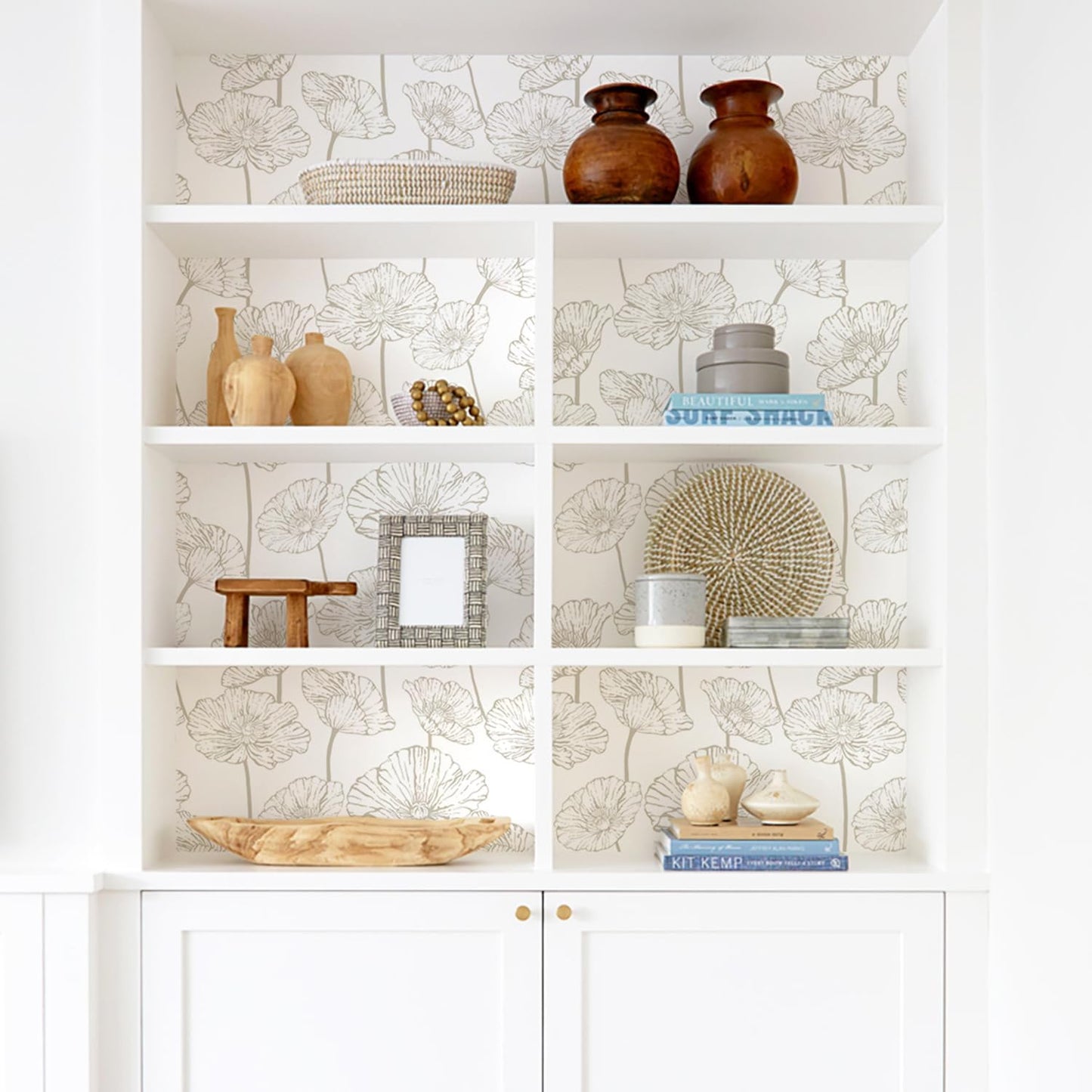 Orainege Modern Peel and Stick Wallpaper 17.3inx118.1in Beige and White Floral Wallpaper Boho Contact Paper Removable Decorative Wall Paper for Bedroom Bathroom Cabinets Decor Vinyl