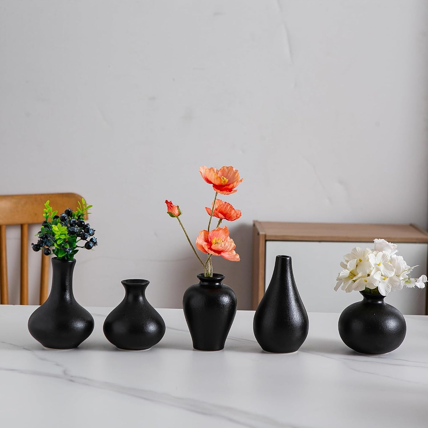 White Ceramic Bud Vase Set of 5, Mini Vases for Flowers, Decorative Small Vases for Home Decor, Boho Wedding Centerpieces, Living Room, Dining Table & Shelf Decor