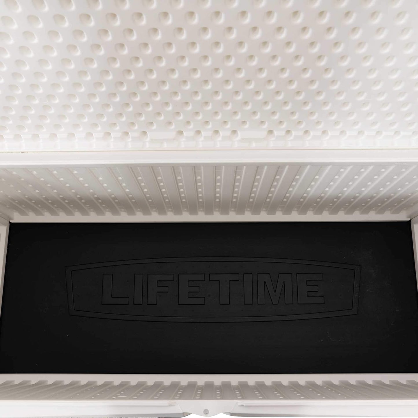 LIFETIME 60012 Extra Large Deck Box, 130 Gallon, Desert Sand/Brown