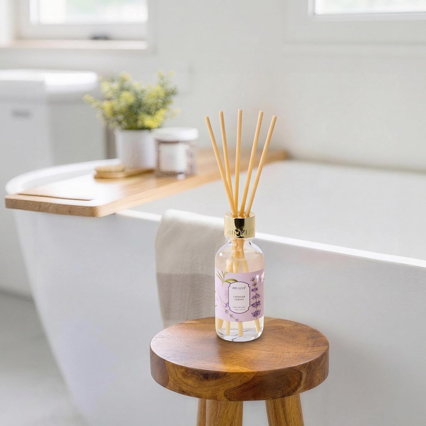 Airkeep Reed Diffuser Oil Set with Reed Sticks,Vanilla Aromatherapy Oil Scent Diffuser for Home Office Bathroom Decoration Perfume and Gifts 3.38 oz/100ml