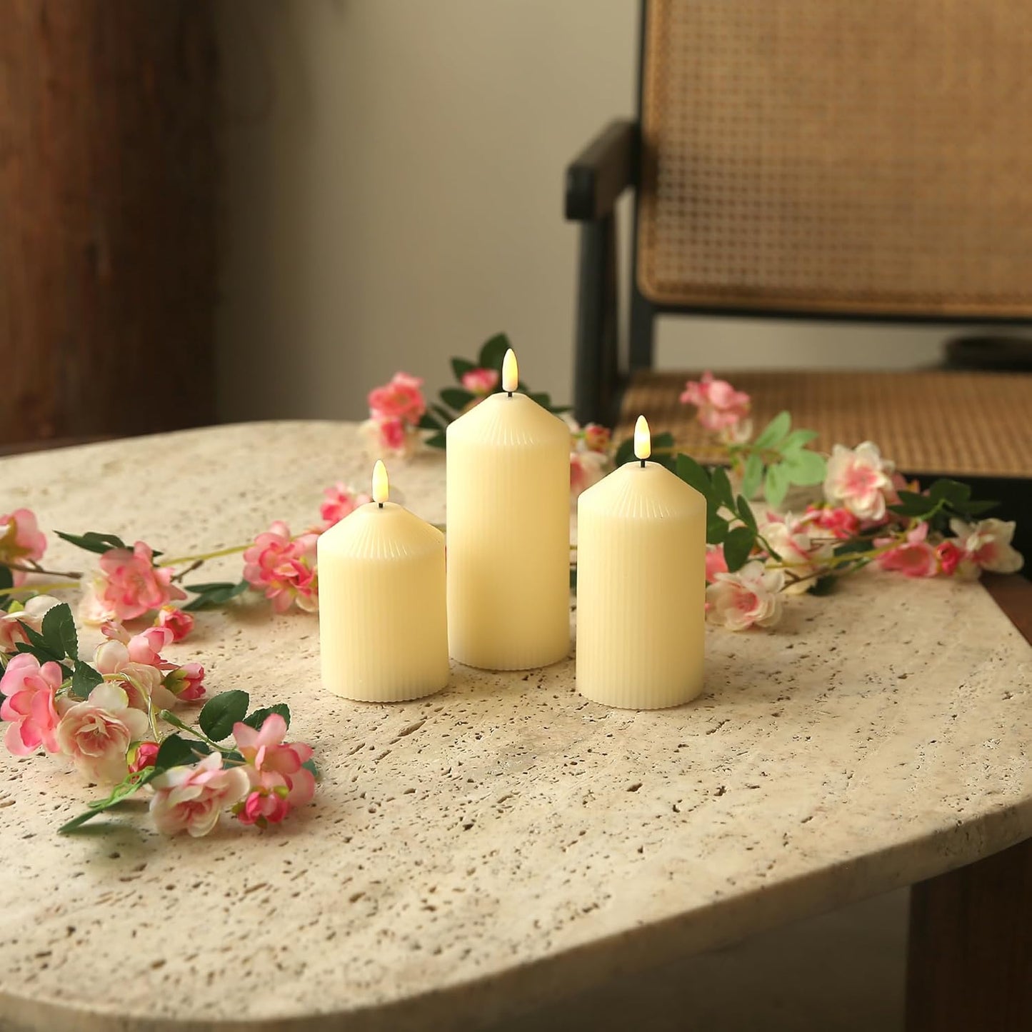LUSHARBOR Flameless Candles with Remote, 3 Pack Battery Operated Candles Flickering Real Wax LED Fake Pillar Candles with Timer for Wedding Home Party, White