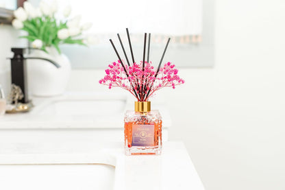 PEANÄK Reed Diffuser Set - Sandalwood Rose Fragrance 6.7oz (200 ml) - Real Preserved Flowers & 8 Reed Sticks for Bathroom Shelf Decor Home Diffuser & Office Scent with Long Lasting Gift Scent