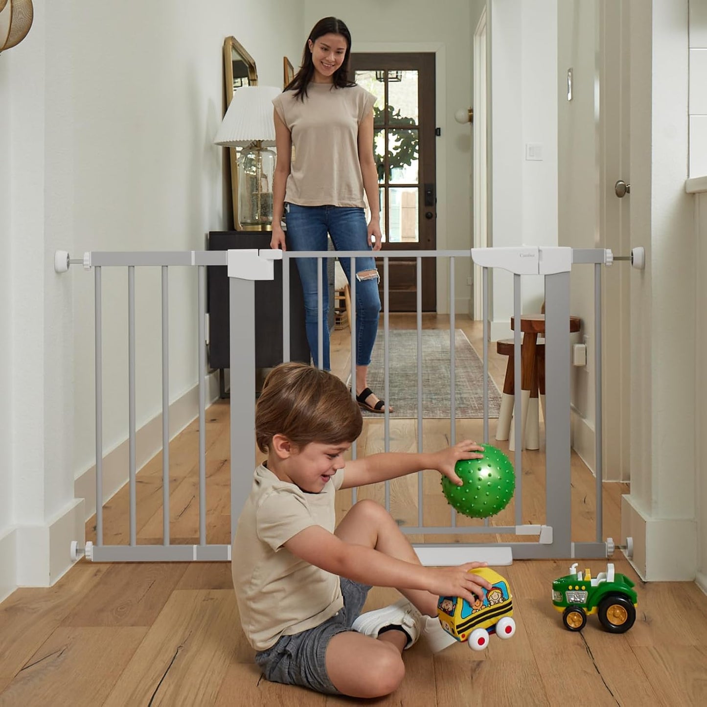Cumbor 30-46" Baby Gate for Stairs, Mom's Choice Awards Winner-Auto Close Dog Gate for The House, Gifts for Mom, Easy Install Pressure Mounted Pet Gates for Doorways, Black