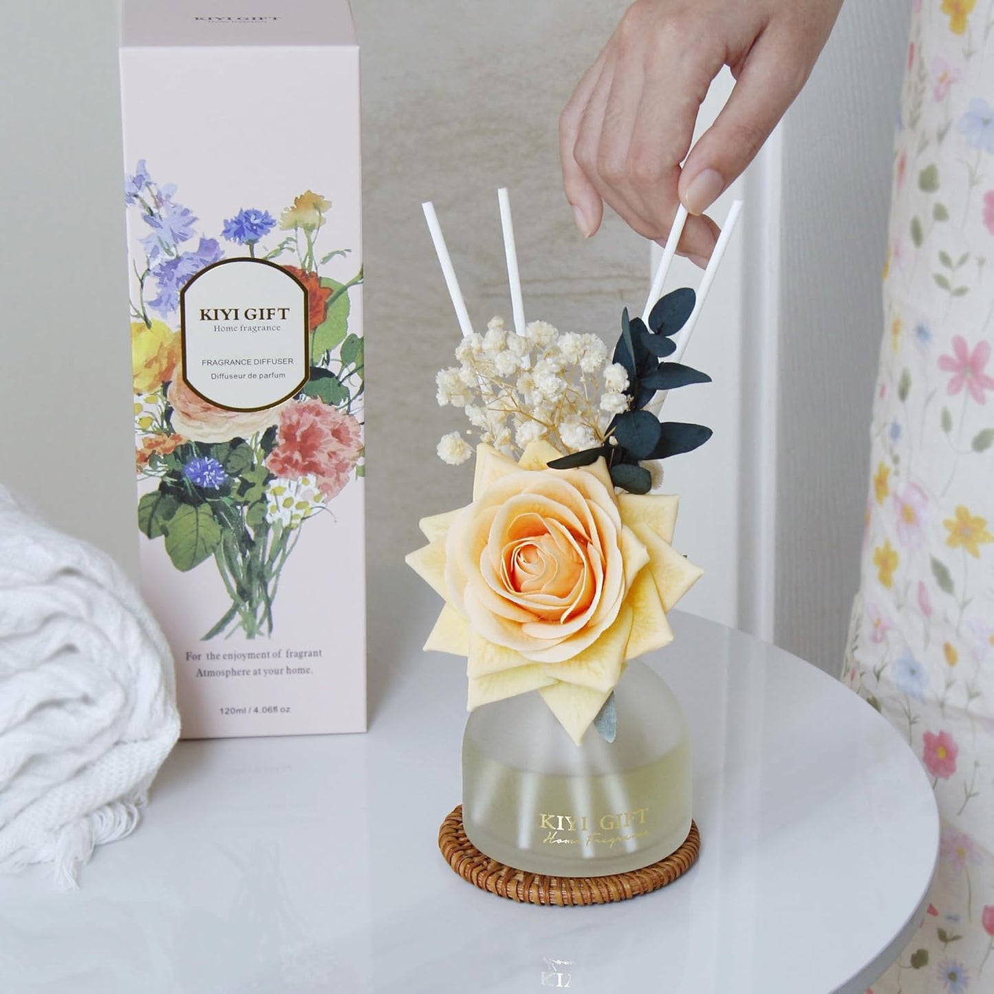 Reed Diffuser Set,4.06 oz Scent Flower Diffuser with 6 Sticks,Home Fragrance,Reed Diffuser for Bathroom Shelf Decor (Jasmine Rose)