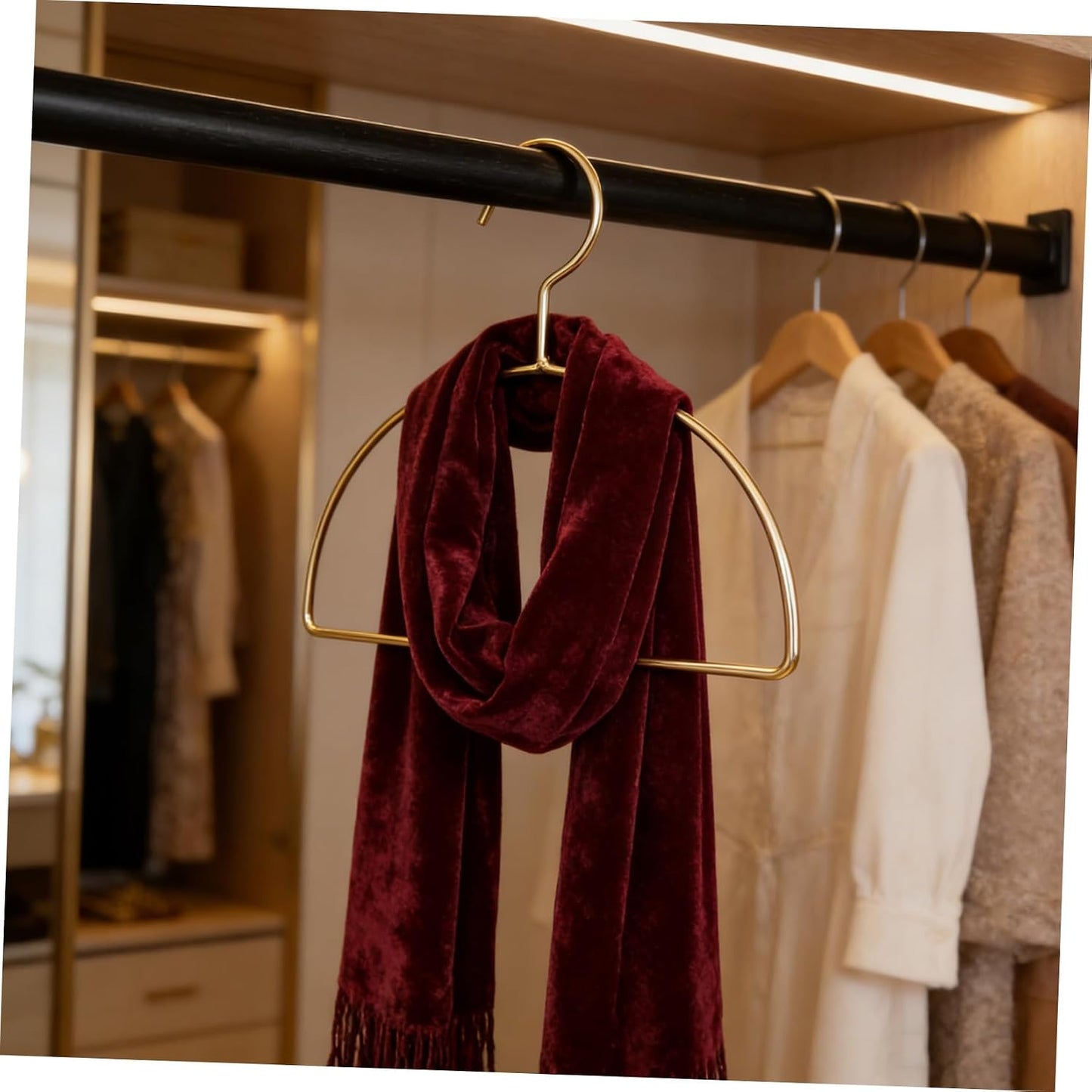 ULTECHNOVO 5pcs Wall-Mounted Scarf Organizer Rack in Golden Iron, Semi-Circle Clothes Drying Hangers for Laundry Room and Bedroom, Space Efficient Design Prevents Slipping for Scarves