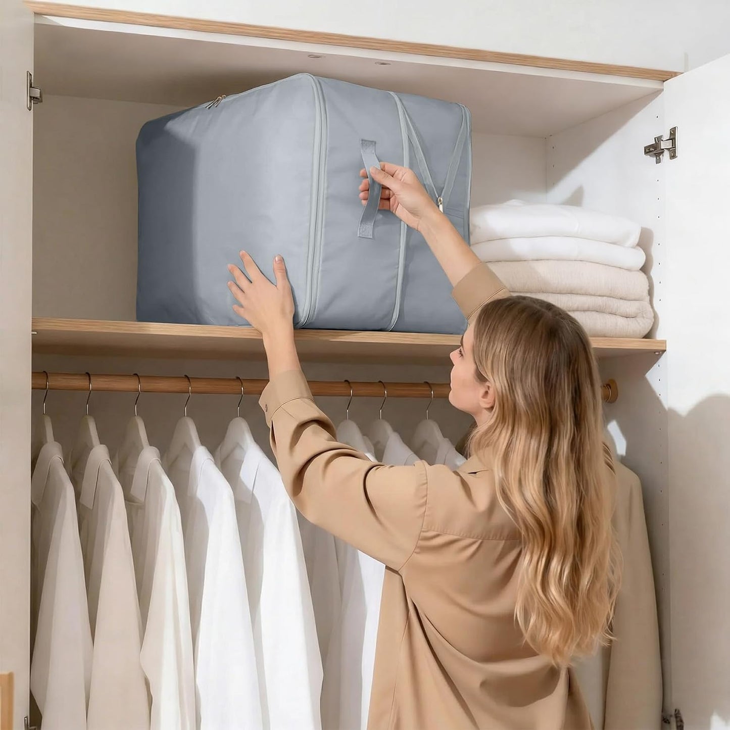 4 Pack Comforter Storage Bag, 68L Blanket Storage Bags Self Compression Comforter Organizer and Storages, Space Saving Washable Compression Bags for Blanket Bedding Pillow Duvet Quilt, Beige