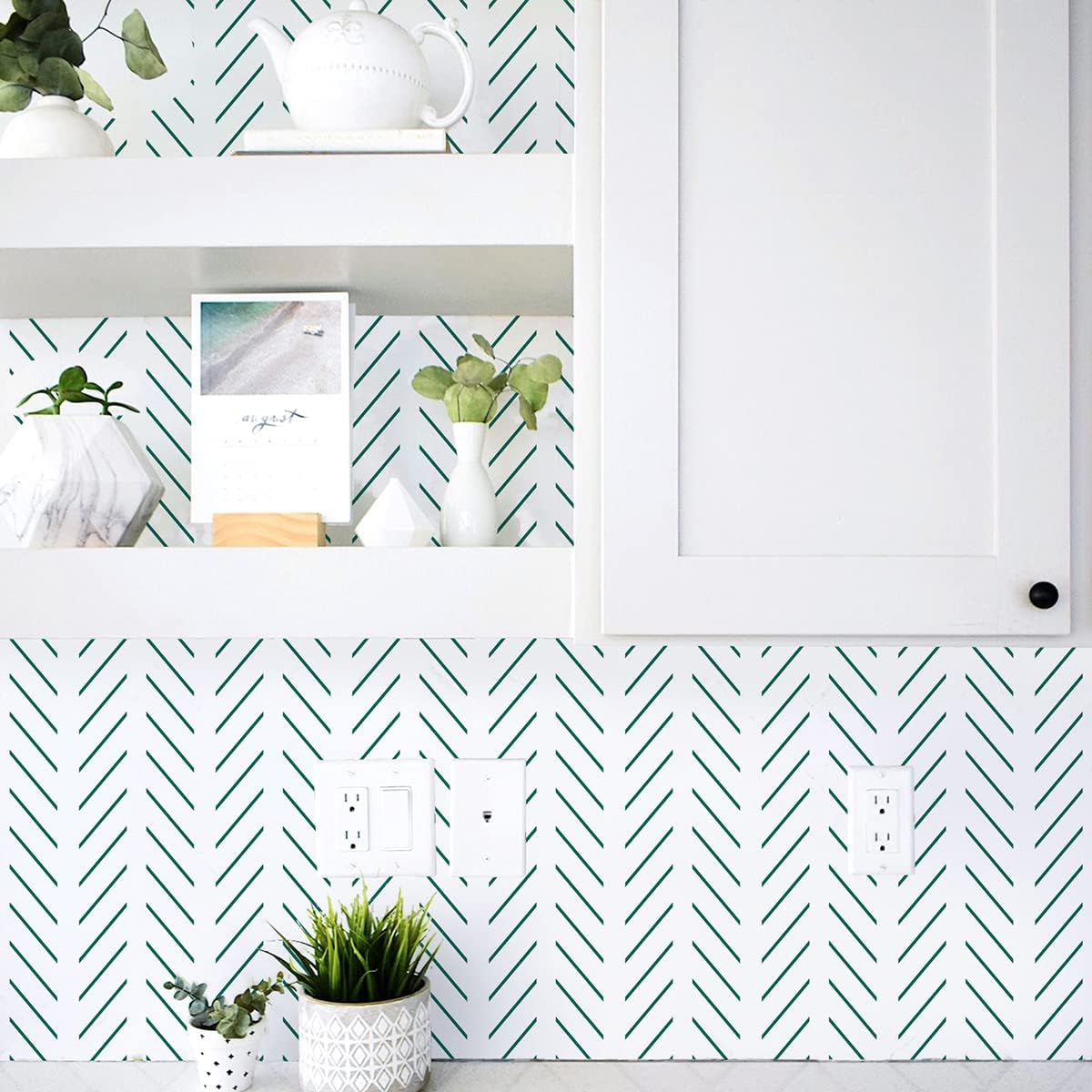 Erfoni Black and White Peel and Stick Wallpaper Modern Herringbone Contact Paper Bathroom 17.7inch x 118.1inch Geometric Removable Wallpaper Peel and Stick Self Adhesive Contact Paper for Accent Wall