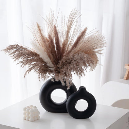 White Ceramic Donut Vase Set of 2, Hollow Matte Pampas Flower Vases for Boho Home Wedding Party Room Dinner Table Shelf Decor.（White）