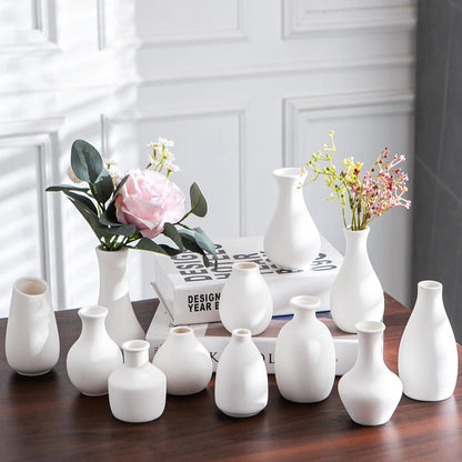 White Bud Vases, Ceramic Small Vase Set of 5, Mini Vases for Fresh and Dried Flowers, Modern Home Decor, Pottery Centerpiece Table Decorations