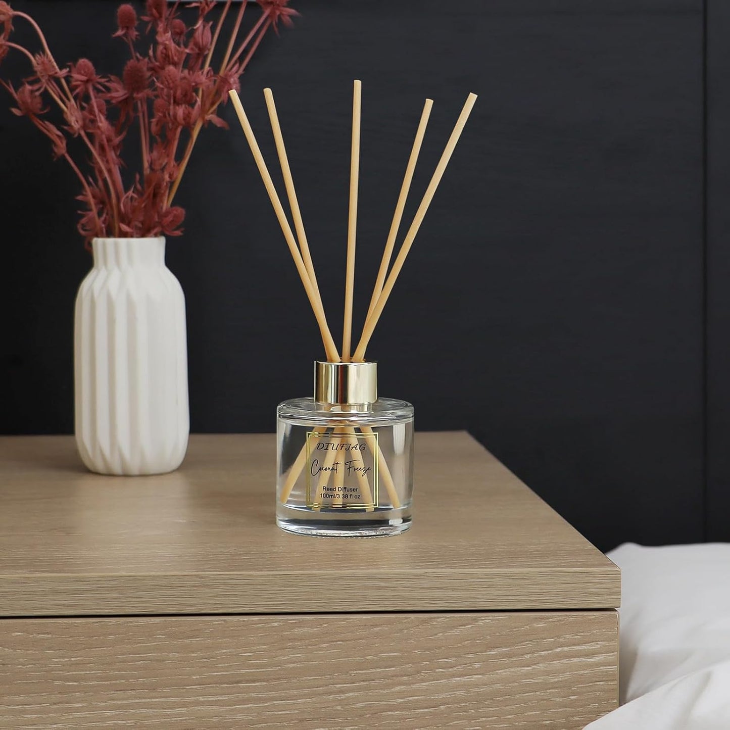100ml Scent Diffuser with 6 Fiber Sticks, 3.5 oz Reed Diffuser Set Aromatherapy Fragrance Diffusers Air Fresheners for Home Bedroom Bathroom (Coconut)