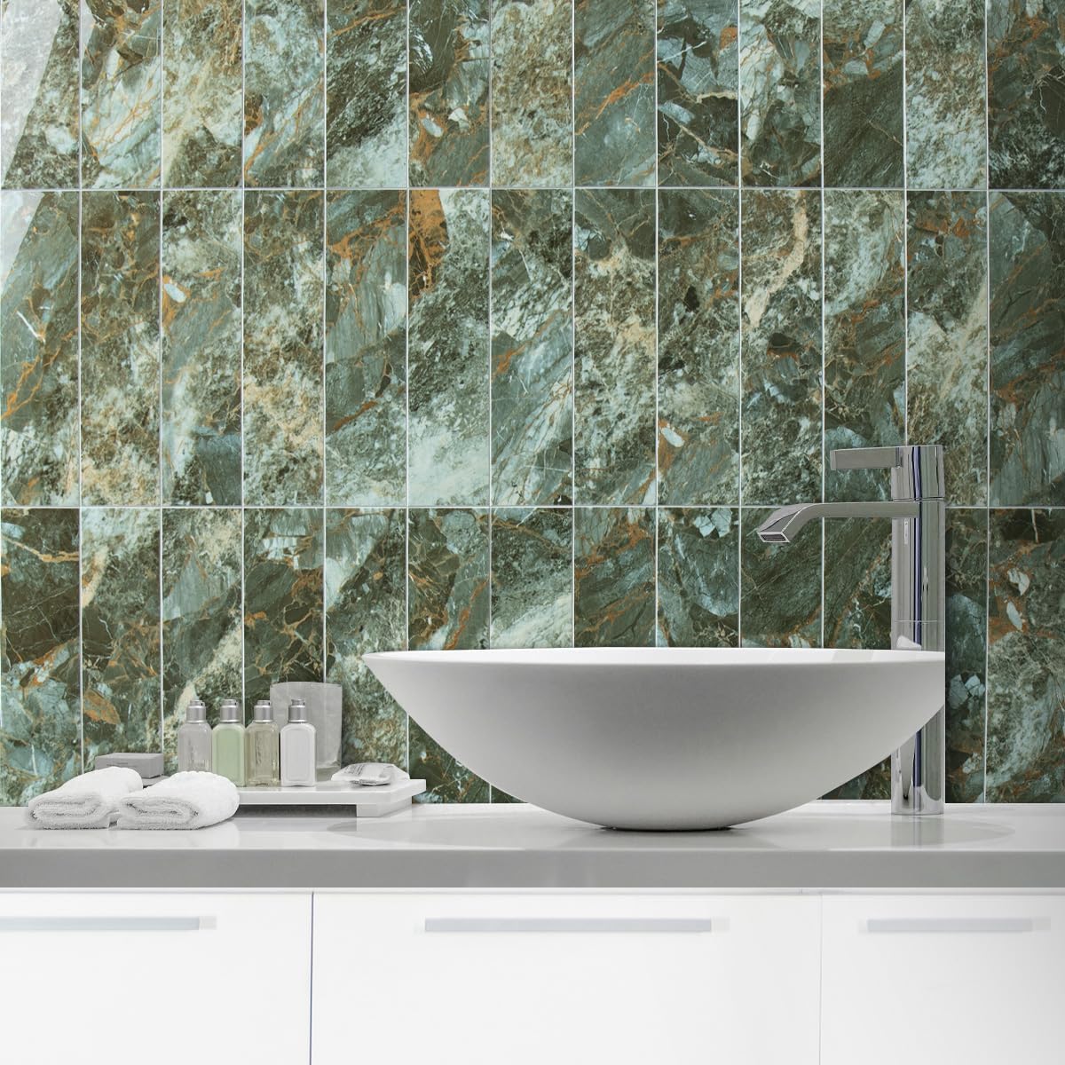 AULIGET 40-Piece Polished White Marble with Gold Peel and Stick Backsplash Wall Tiles, 3" x 12" PVC Faux Stone Stick on Tiles for Backsplash Kitchen, Bathroom, Laundry Room, Camper, Fireplace