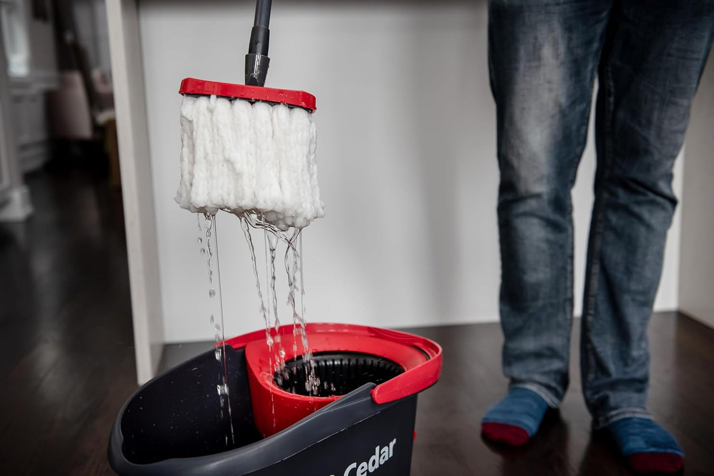 O-Cedar Easywring Microfiber Spin Mop & Bucket Floor Cleaning System + 3 Extra Refills (4 Refills Included)