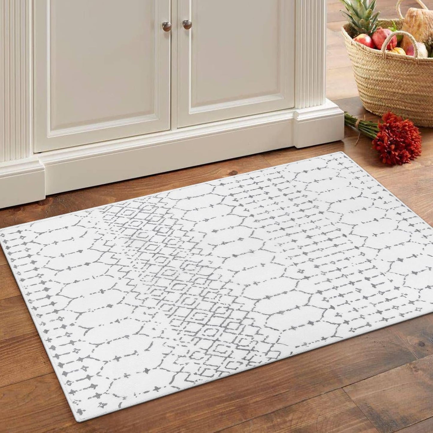 Lahome Moroccan Entry Rug 2x3, Non-Slip Washable Front Indoor Door Mat Rubber Backing Low-Profile Door Rugs, Small Geometric Print Distressed for Entryway Bathroom Kitchen, Black Hana
