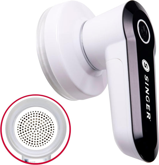 SINGER Compact Fabric Shaver and Lint Remover | Portable, Battery Operated Device with 3 Stainless Steel Blades & Detachable Lint Catcher