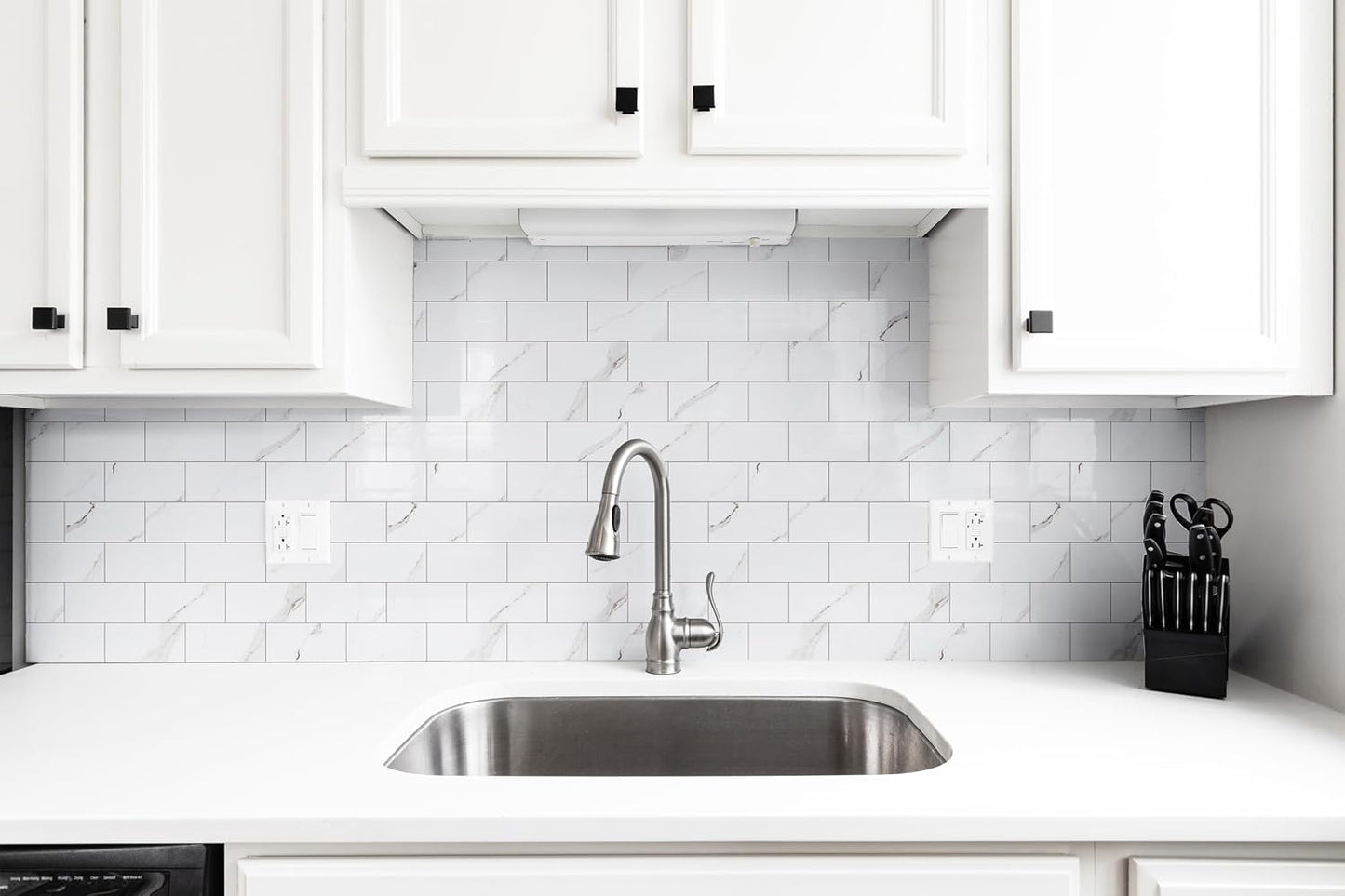 StyloVue 100 Pieces Peel and Stick Backsplash for Kitchen, 3" x 6" PVC Subway Tile, Glossy White with Dark Gray Grout, Self Adhesive Stick on Wall Tiles for Kitchen, Bathroom, Fireplace, RV