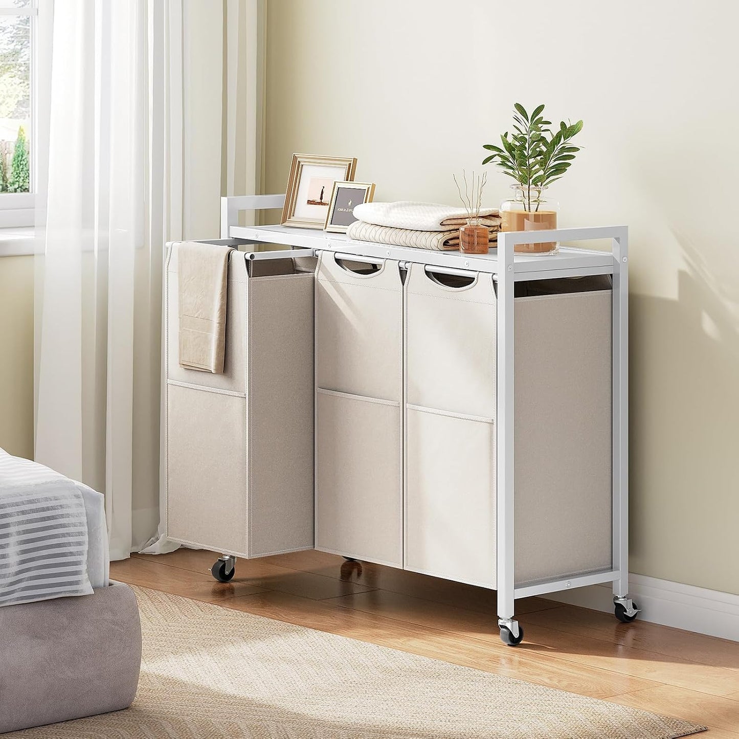 HOOBRO Laundry Sorter 3 Section, Laundry Hamper with Wheels, 3 × 11.5 Gal (43.5 L), Rolling Laundry Basket, Pull-Out and Removable Oxford Fabric Laundry Bags, Rustic Brown and Black BF76XY01