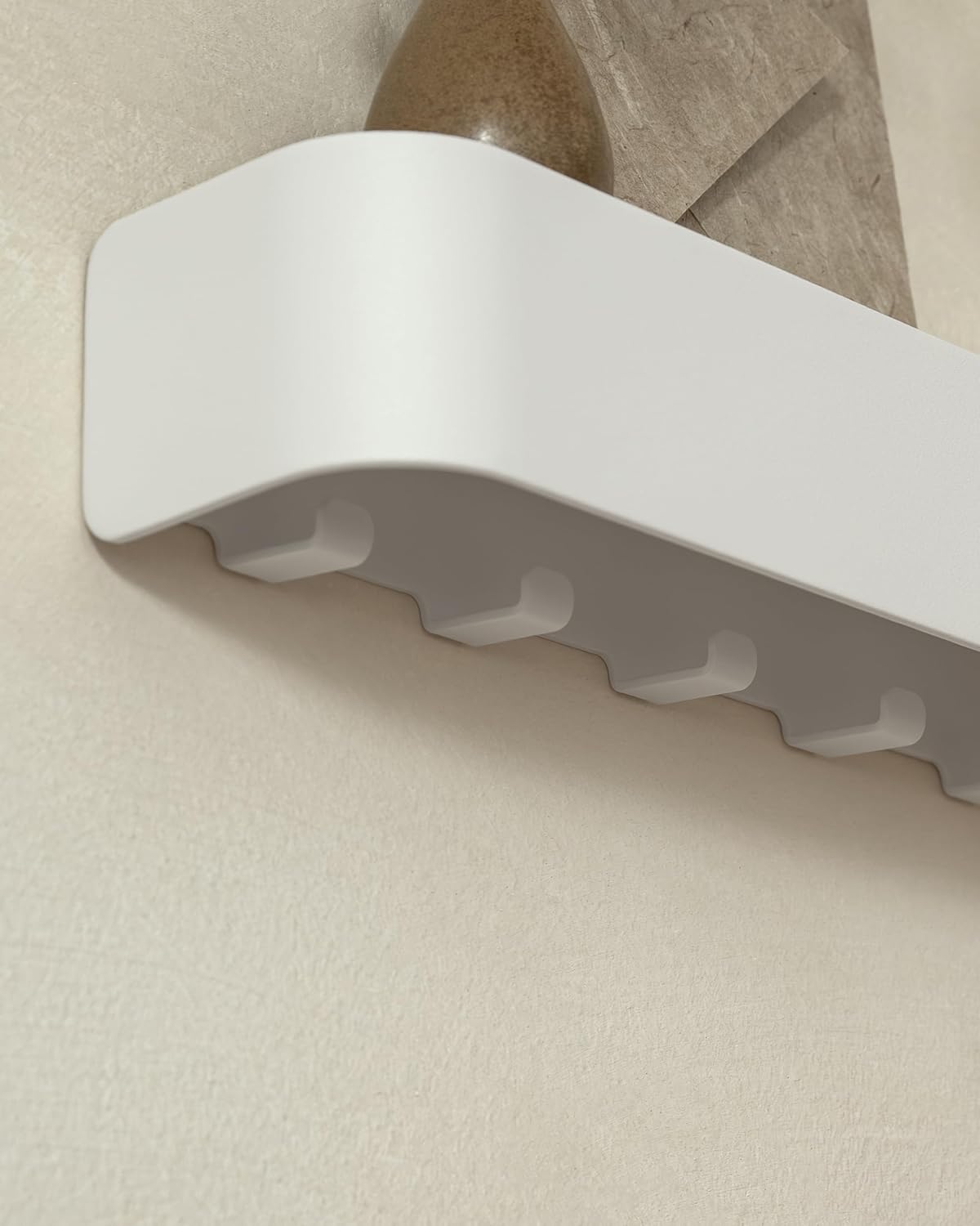 Kazai. Key Holder for Wall 'Tone' | Minimalist Key Hooks Design from Berlin | Modern Key Hanger with Metal Shelf | Key Hook Wall Mounted as Hallway Furniture | Sand Taupe