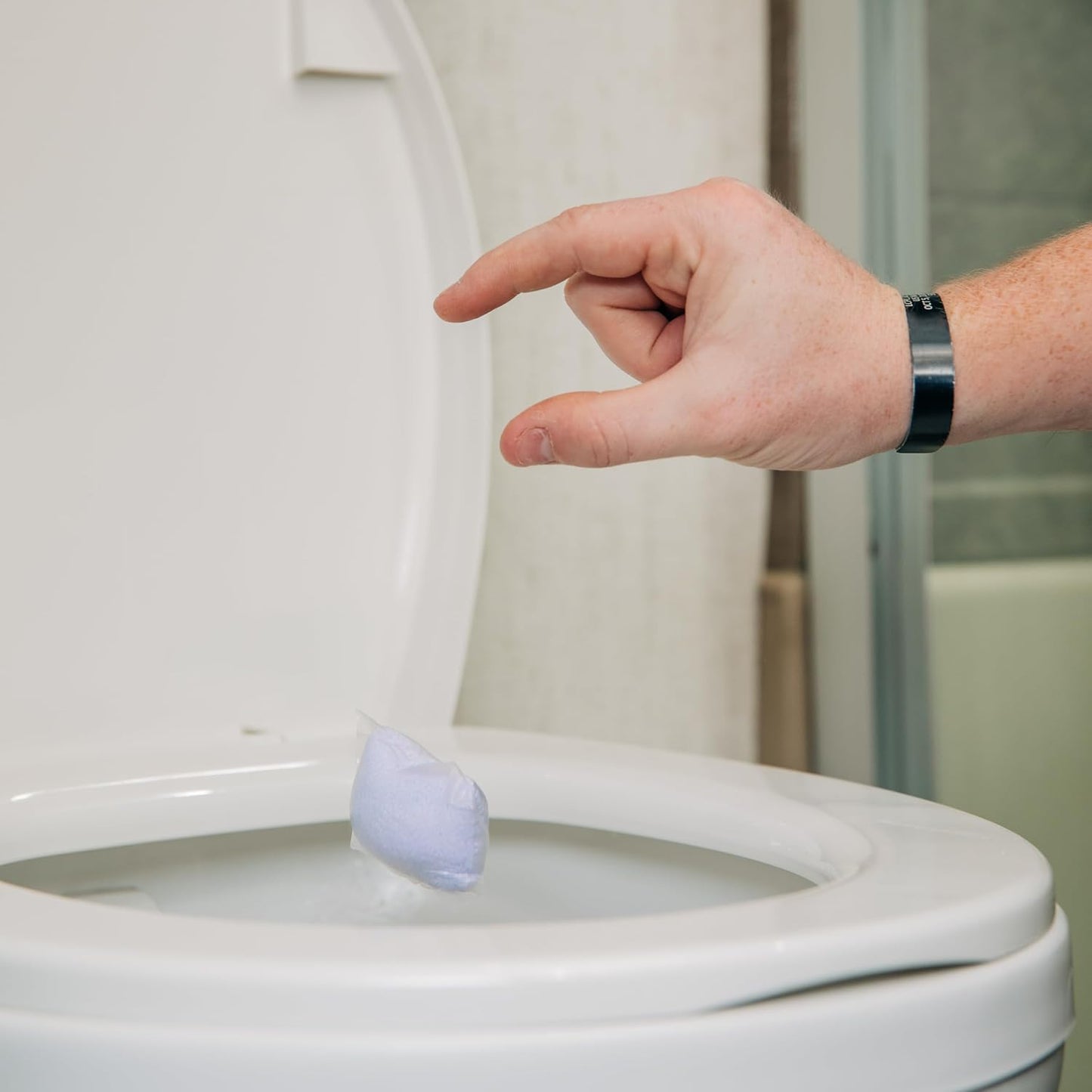 Camco TST MAX RV Toilet Treatment Drop-INs - Control Unwanted Odors and Break Down Waste and Tissue - Septic Tank Safe - Lavender Scent - 30-pack (41553)