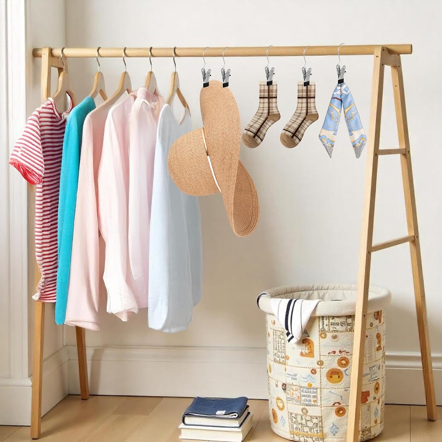 COMNICO Boot Hangers Clips, 100 Pcs Laundry Hooks with Clips Stainless Steel Portable Clothes Pins Closet Hanger Organizer for Wardrobe Travel Pants Jeans Clothes Hats Towels