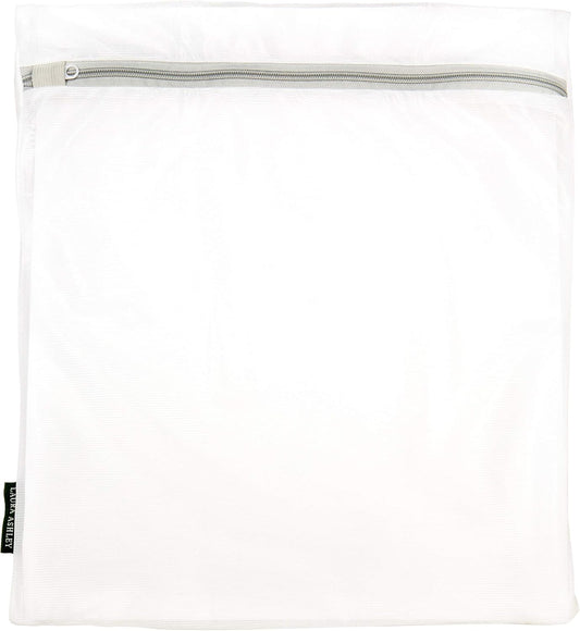 Laura Ashley Large Laundry Delicates with Zipper Closure to Protect Clothes Mesh Wash Bag, Clear, LA-92435