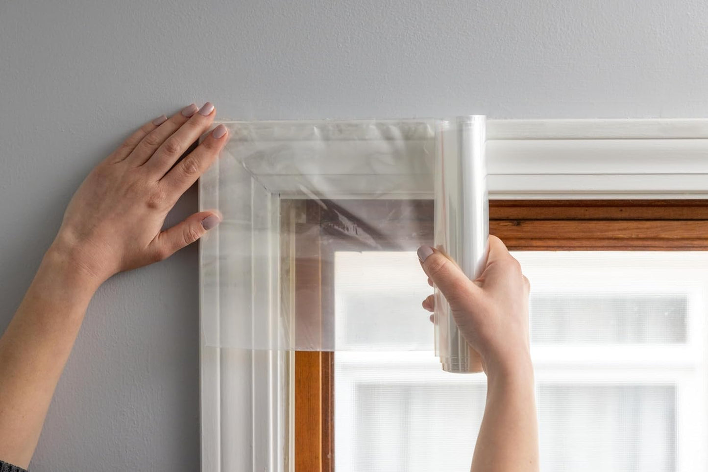 Duck MAX Strength Window Insulation Kit, Winter Window Seal Kit Fits up to 10 Windows, Heavy Duty Shrink Film Cuts to Size for Easy Indoor Installation, Window Tape Included,62 In. x 420 In., Clear