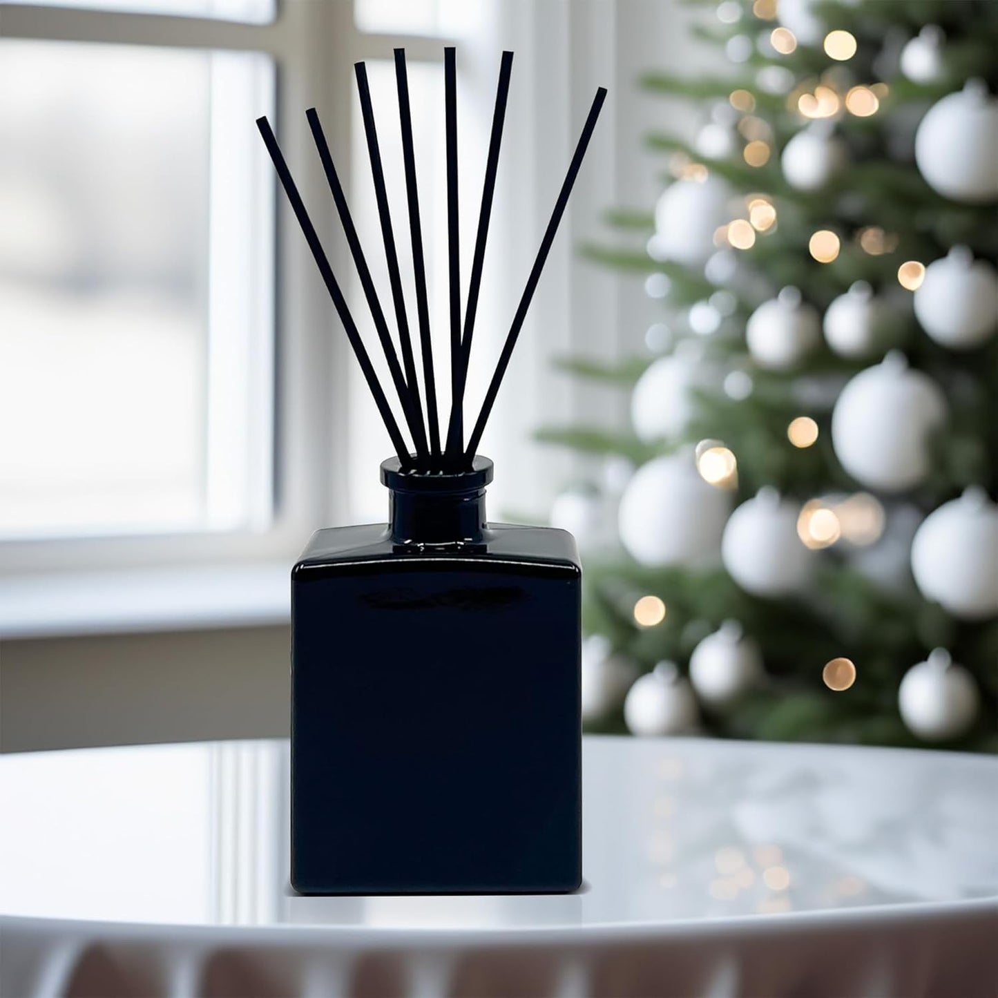 Urban Naturals Smoked Vanilla Reed Diffuser Set with Vanilla Bean, Sandalwood & Leather – 5 Ounce Sleek Black Rectangular Refillable Glass Bottle – Made in the USA